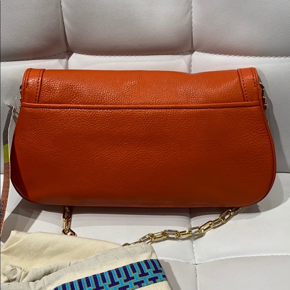SOLD Tory Burch Orange Amanda Cross Body Bag - Picture 5 of 6